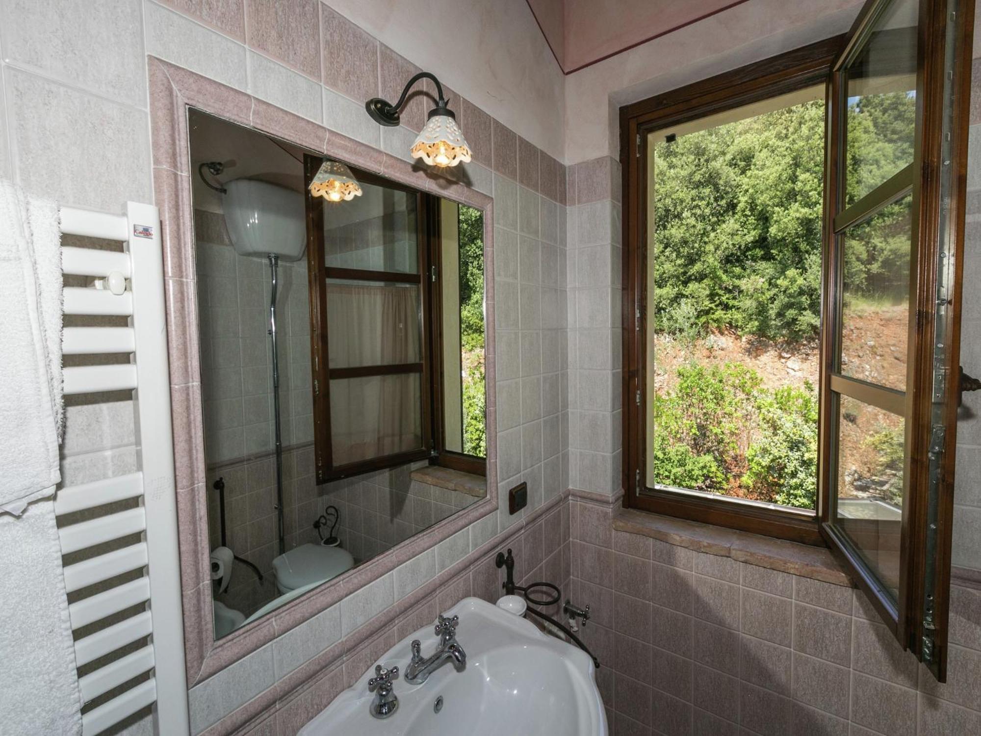 Elegant Apartment Only 1 Hour From Rome Narni Exterior photo