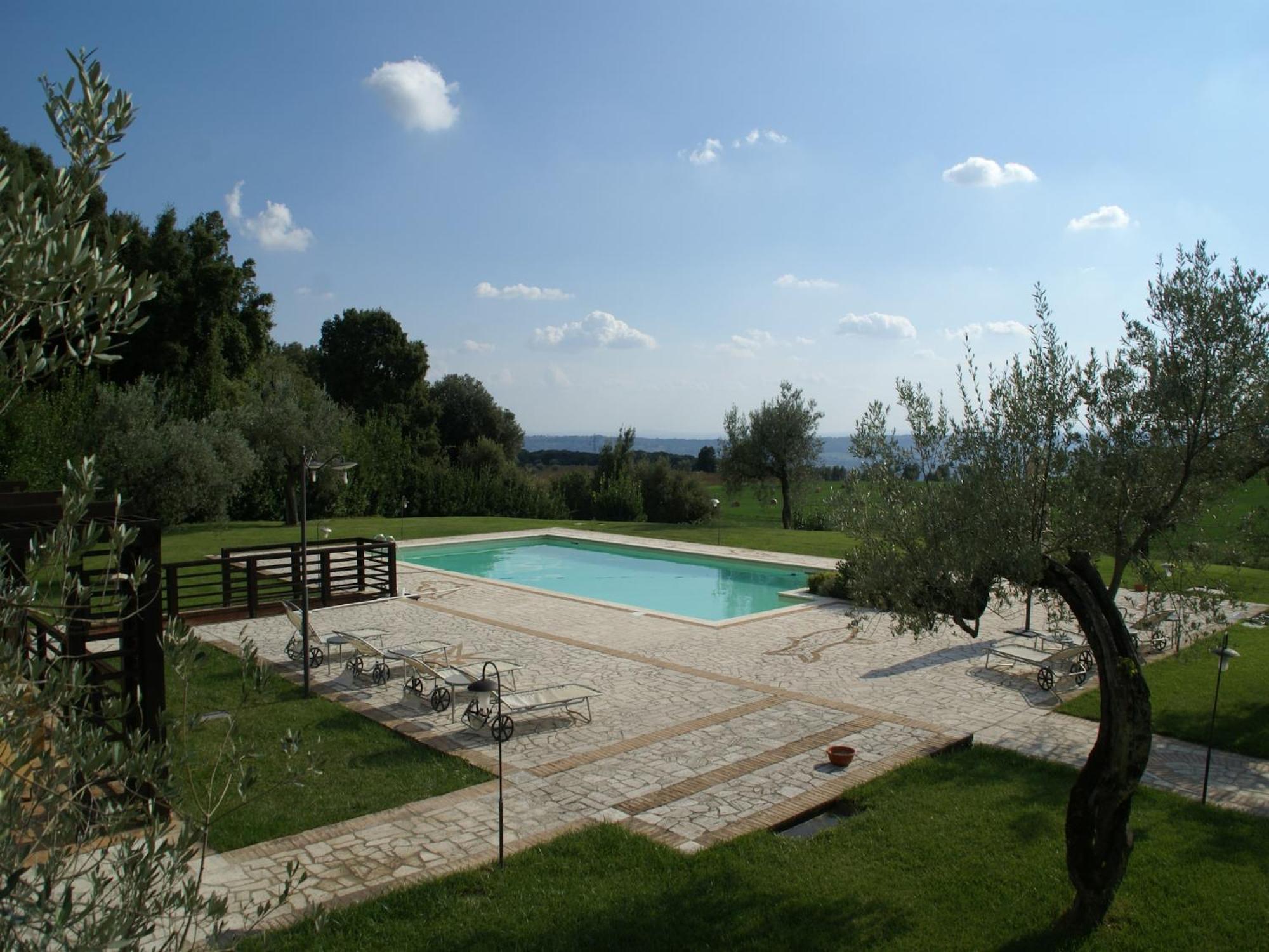 Elegant Apartment Only 1 Hour From Rome Narni Exterior photo