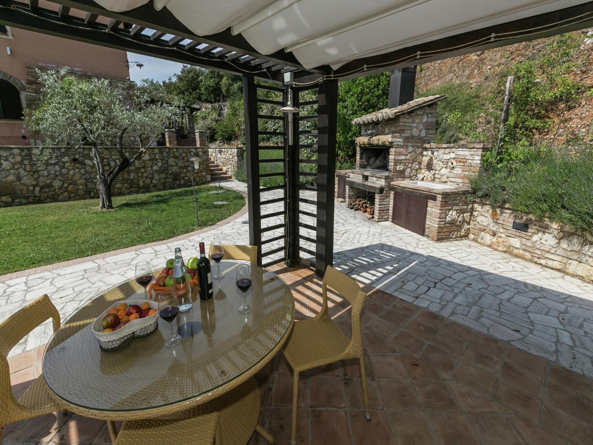 Elegant Apartment Only 1 Hour From Rome Narni Exterior photo