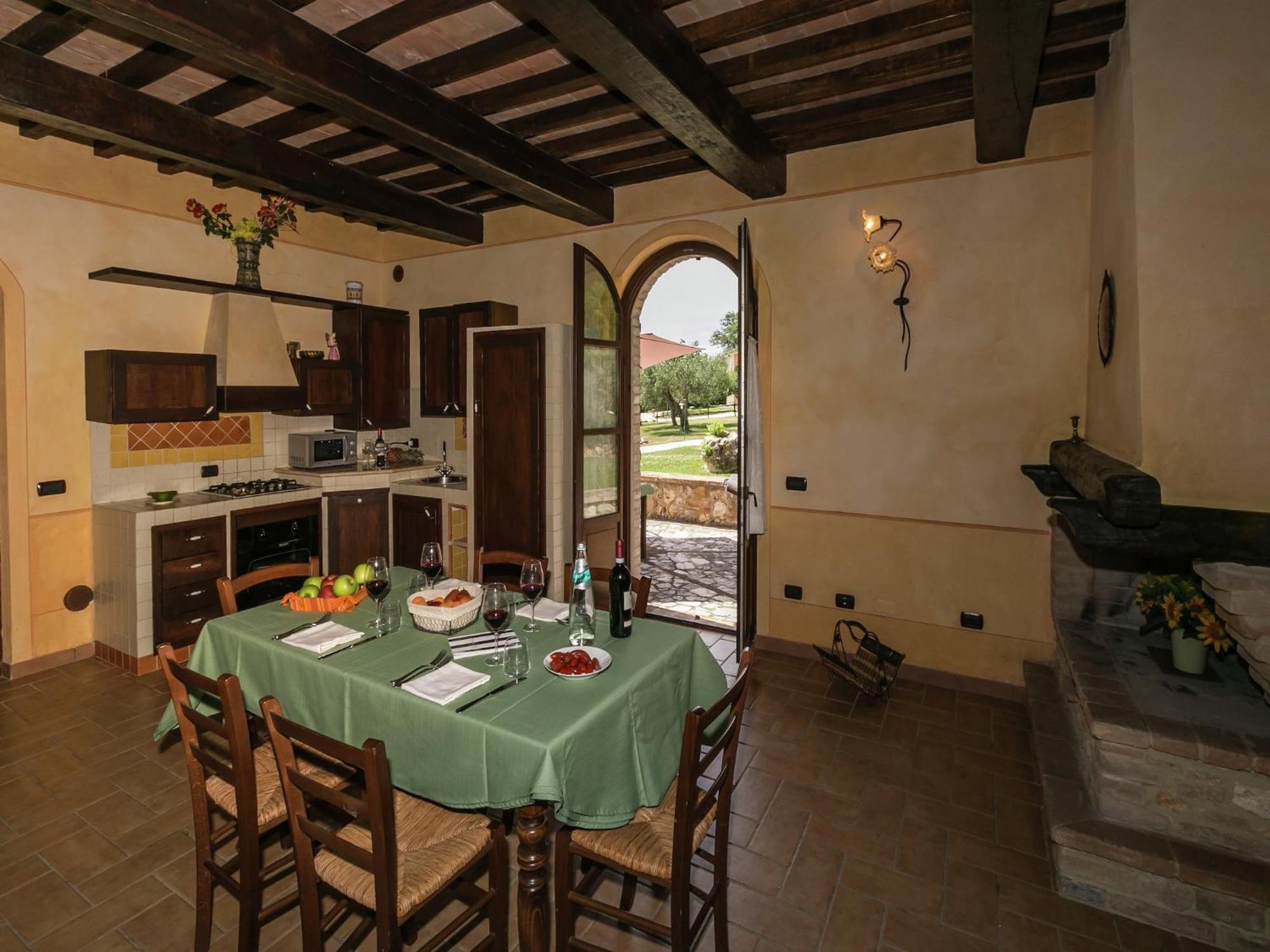 Elegant Apartment Only 1 Hour From Rome Narni Exterior photo